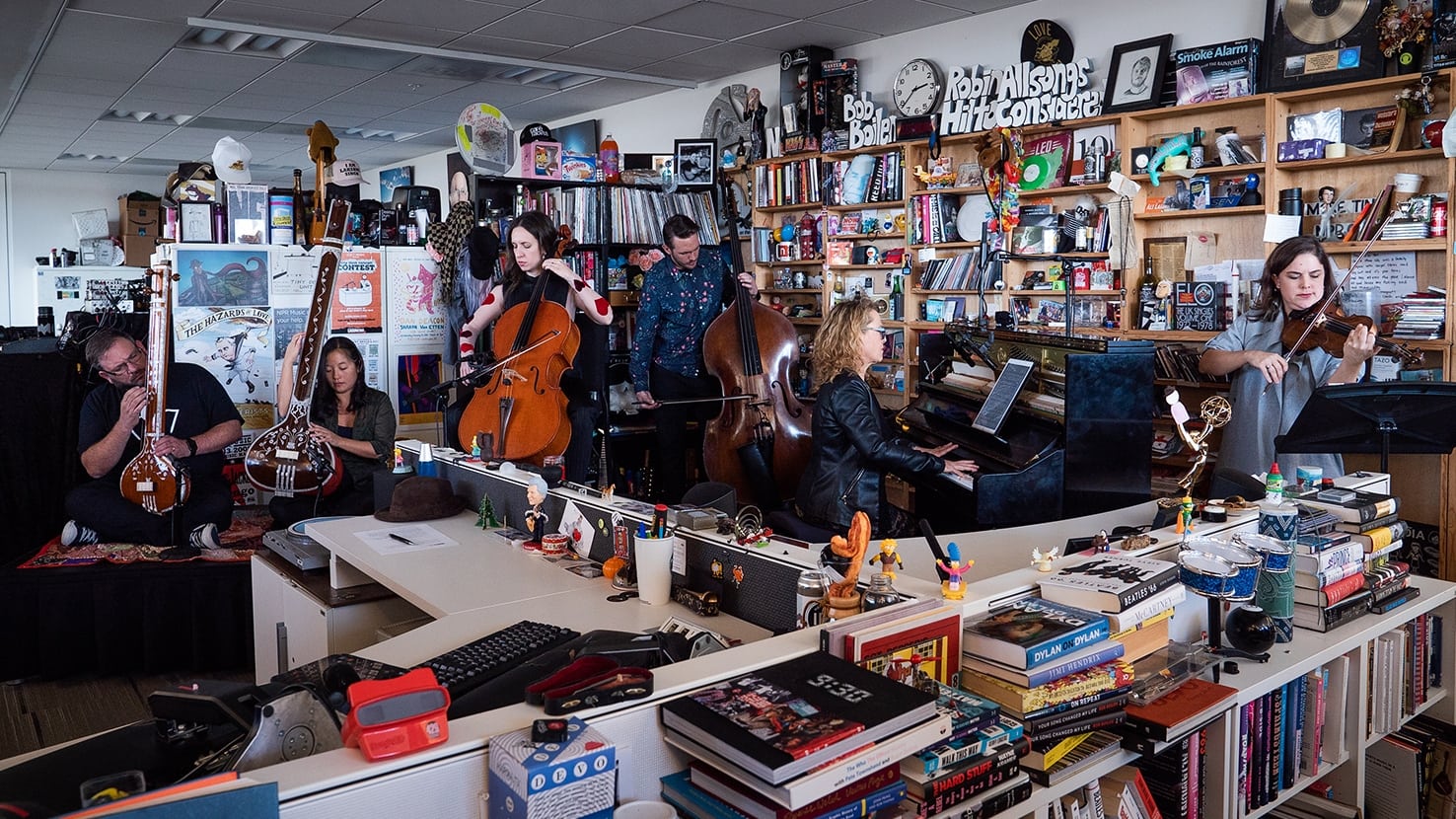 NPR Tiny Desk Concerts - Staffel 12 Folge 37 (1970)