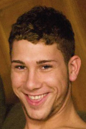 et billede af Karter James