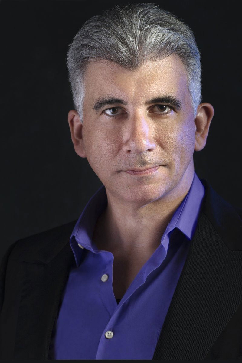 et billede af Manny Famolare