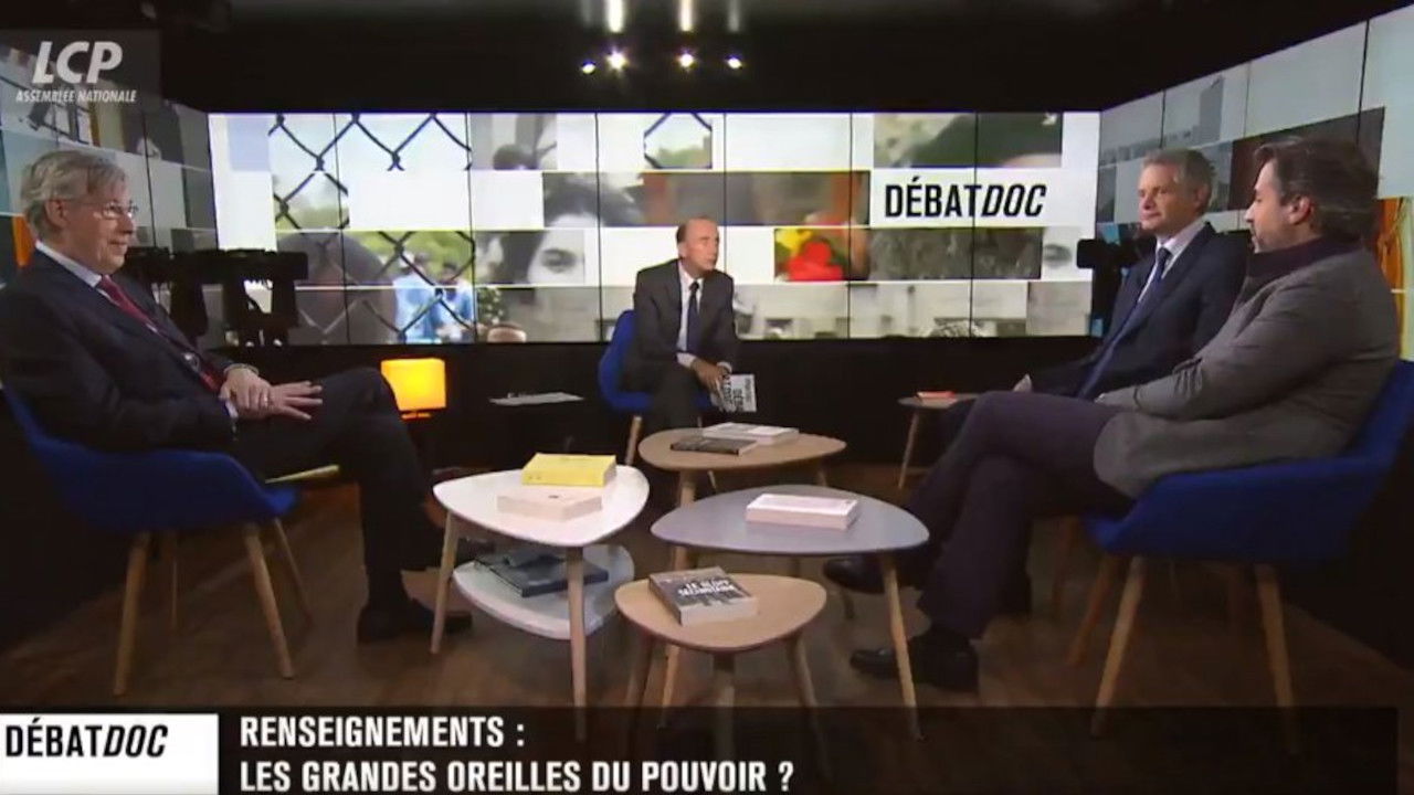 DébatDoc - Renseignements - Les grandes oreilles du pouvoir ?