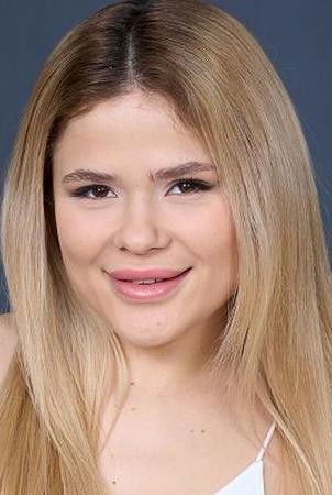 et billede af Nicole Nixon