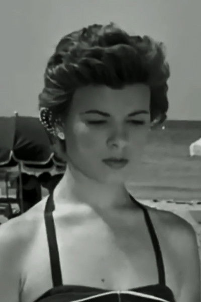 et billede af Tzoulia Koumoundourou