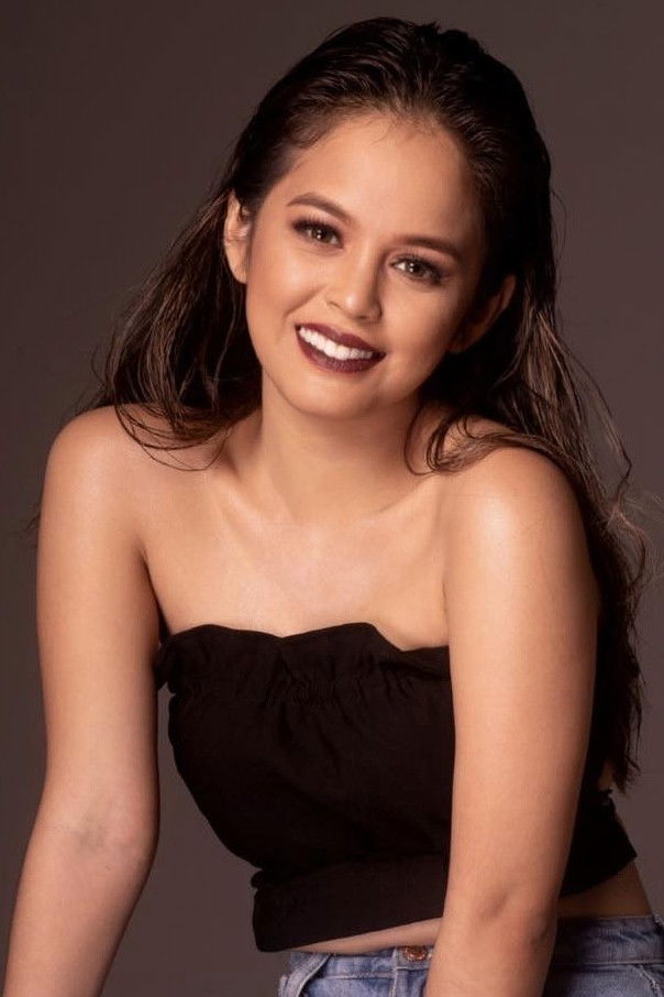 et billede af Bella Thompson