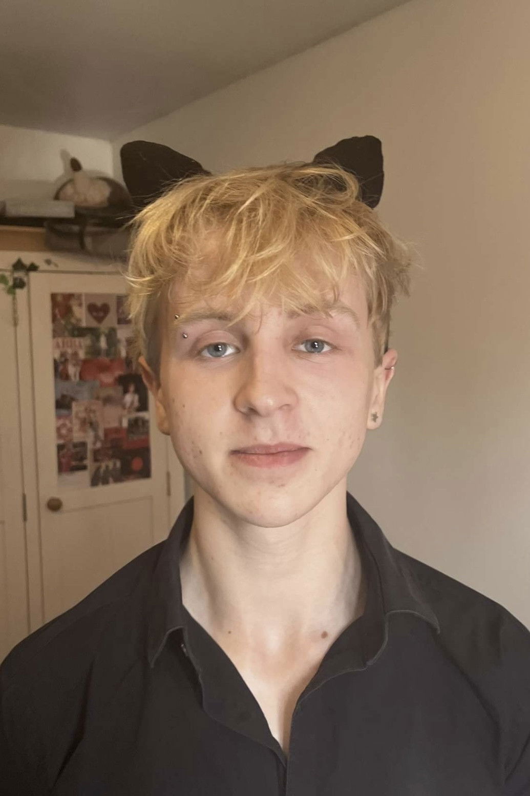 et billede af Leonardo J. Black