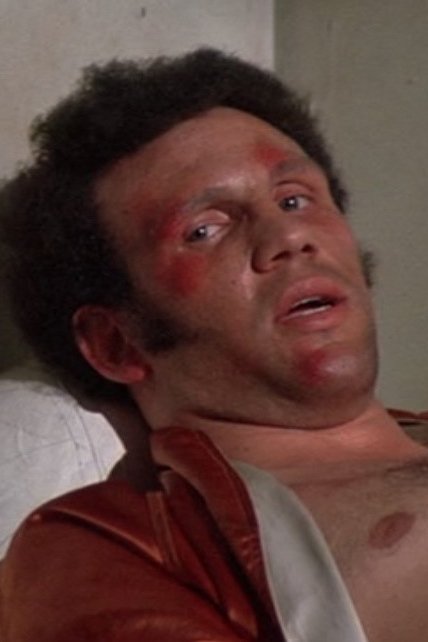 et billede af Pedro Lovell