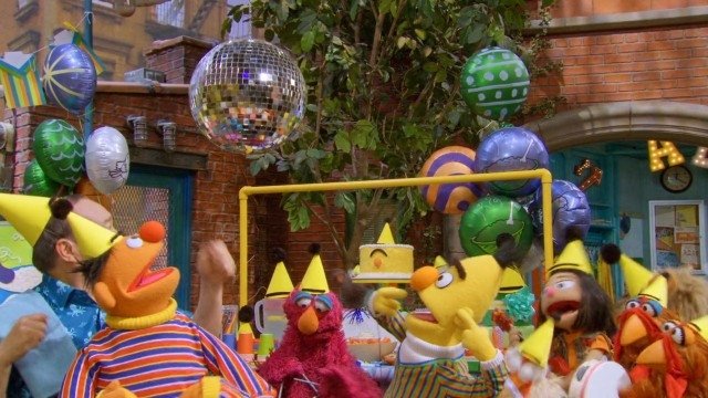 Sesame Street - Season 55 Episode 28 : Happy Bert Day