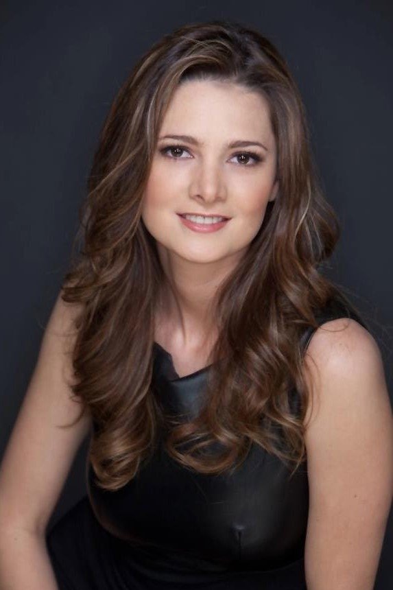 Susana Diazayas's picture in the cast