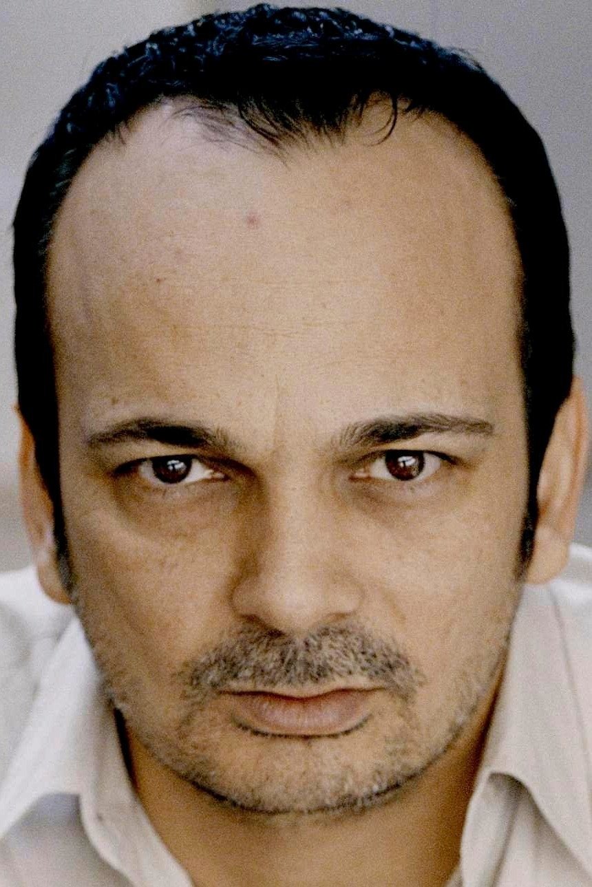 et billede af Mennan Yapo