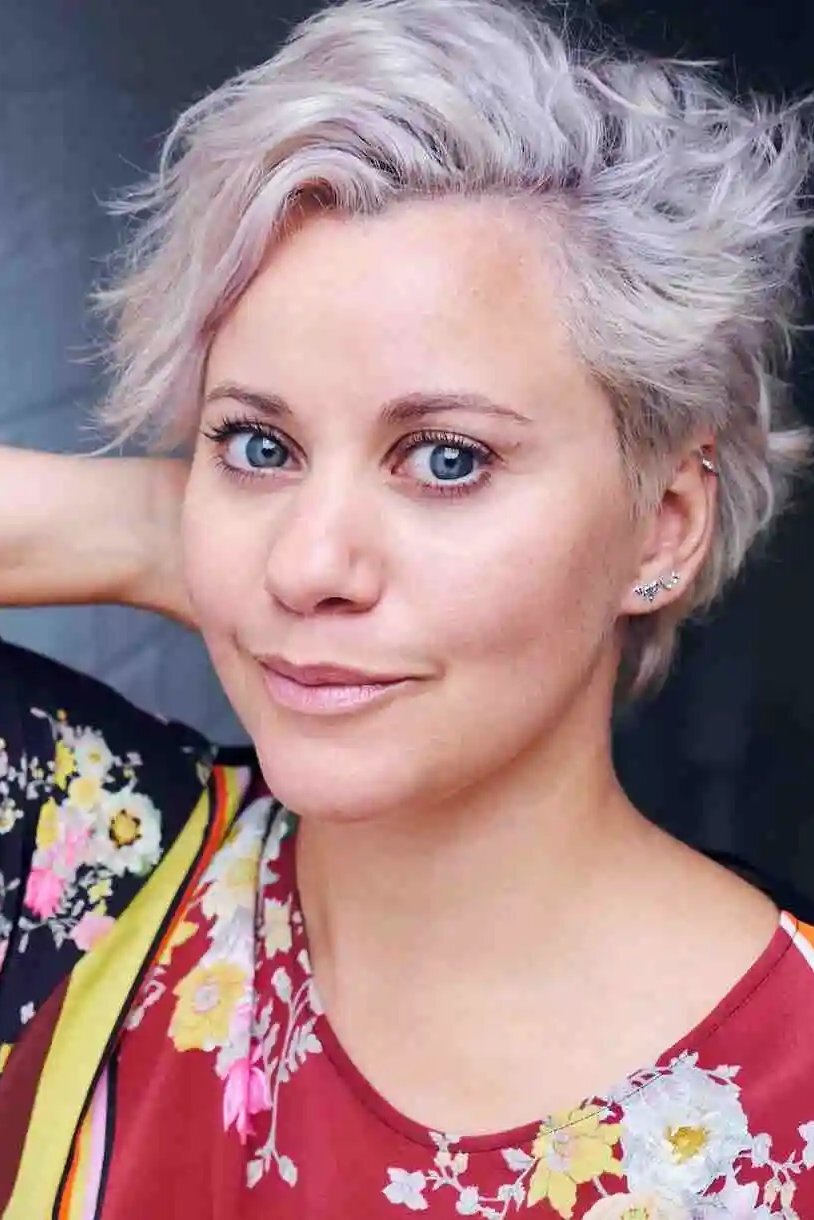 et billede af Michelle Bonnard