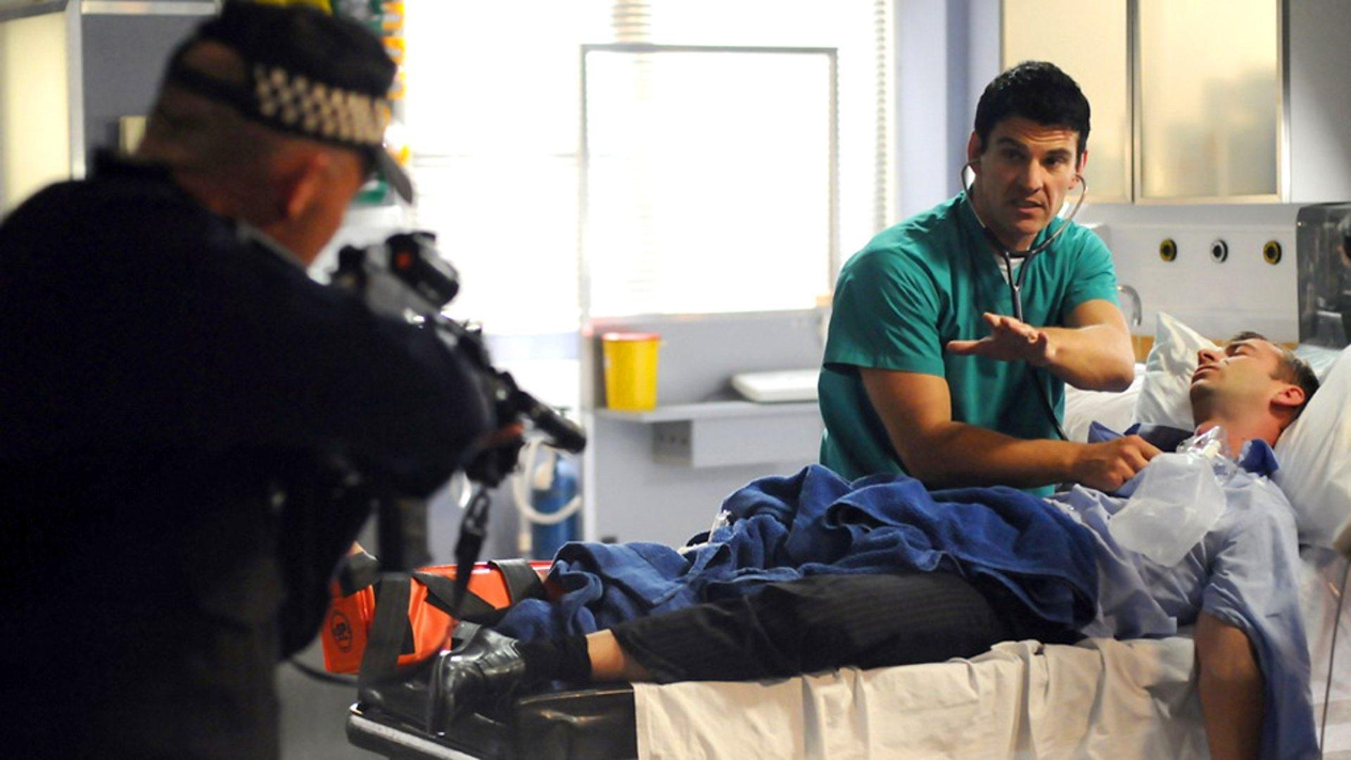 Casualty Staffel 24 :Folge 13 