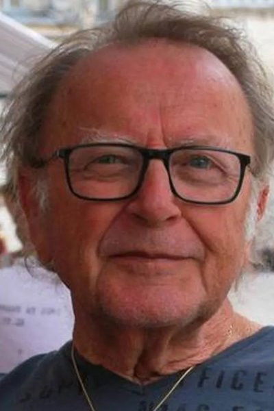 et billede af Peter Eszterhás