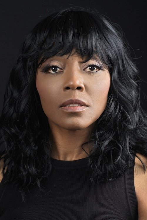 et billede af Angela Hall