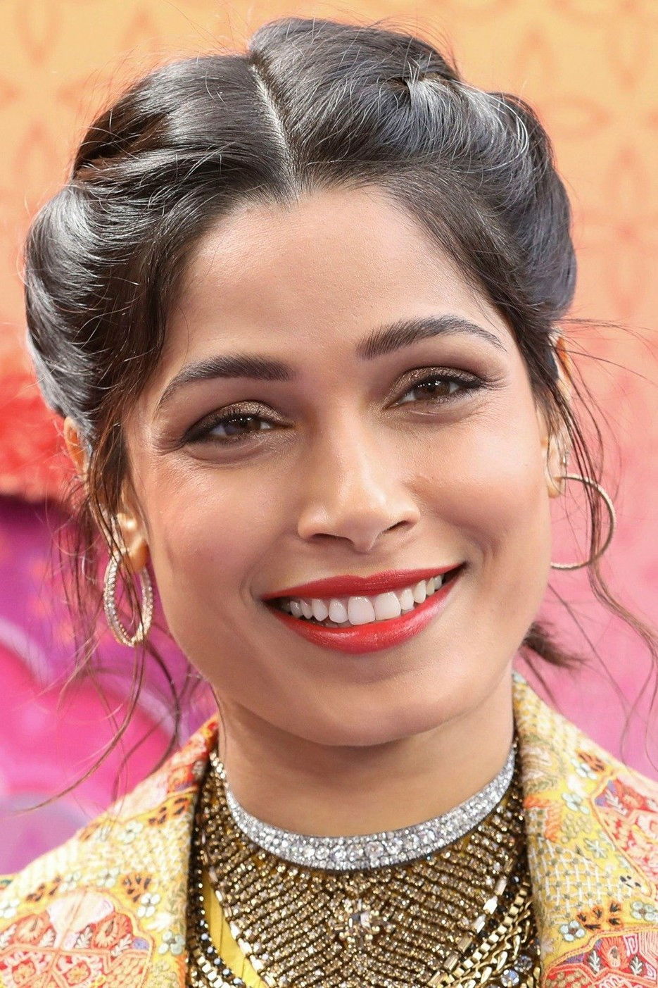 et billede af Freida Pinto