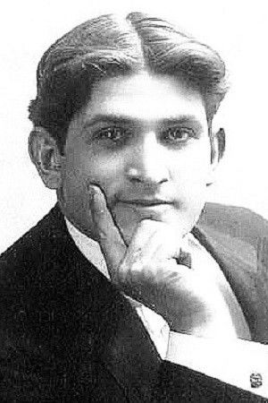 et billede af Arthur Matthews