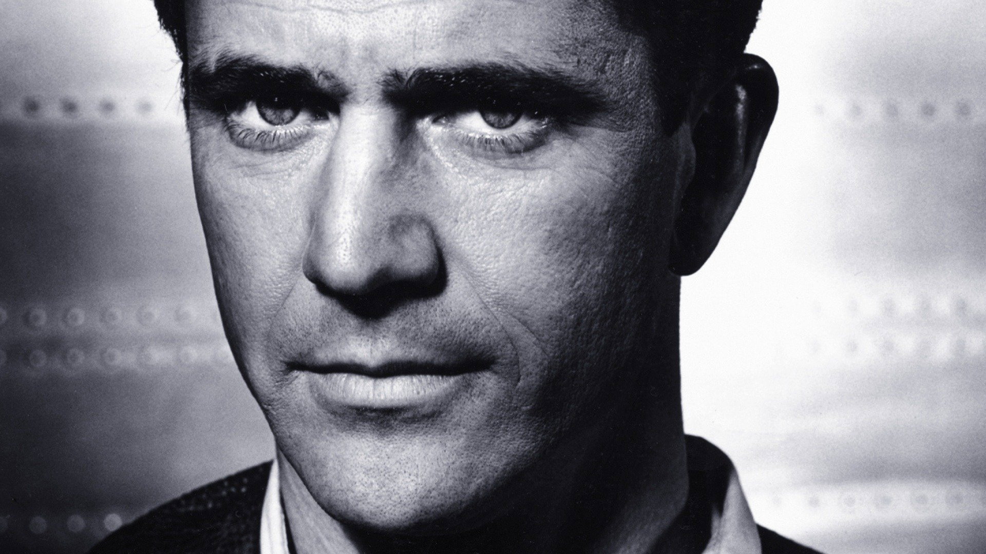 S13E11 · Mel Gibson