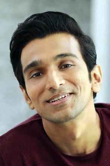 et billede af Pratik Gandhi