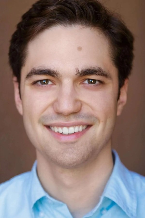 et billede af Devin Field