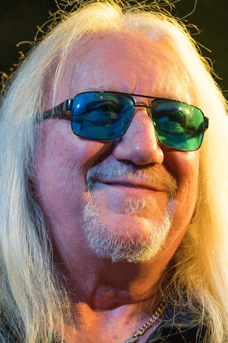 et billede af Mick Box