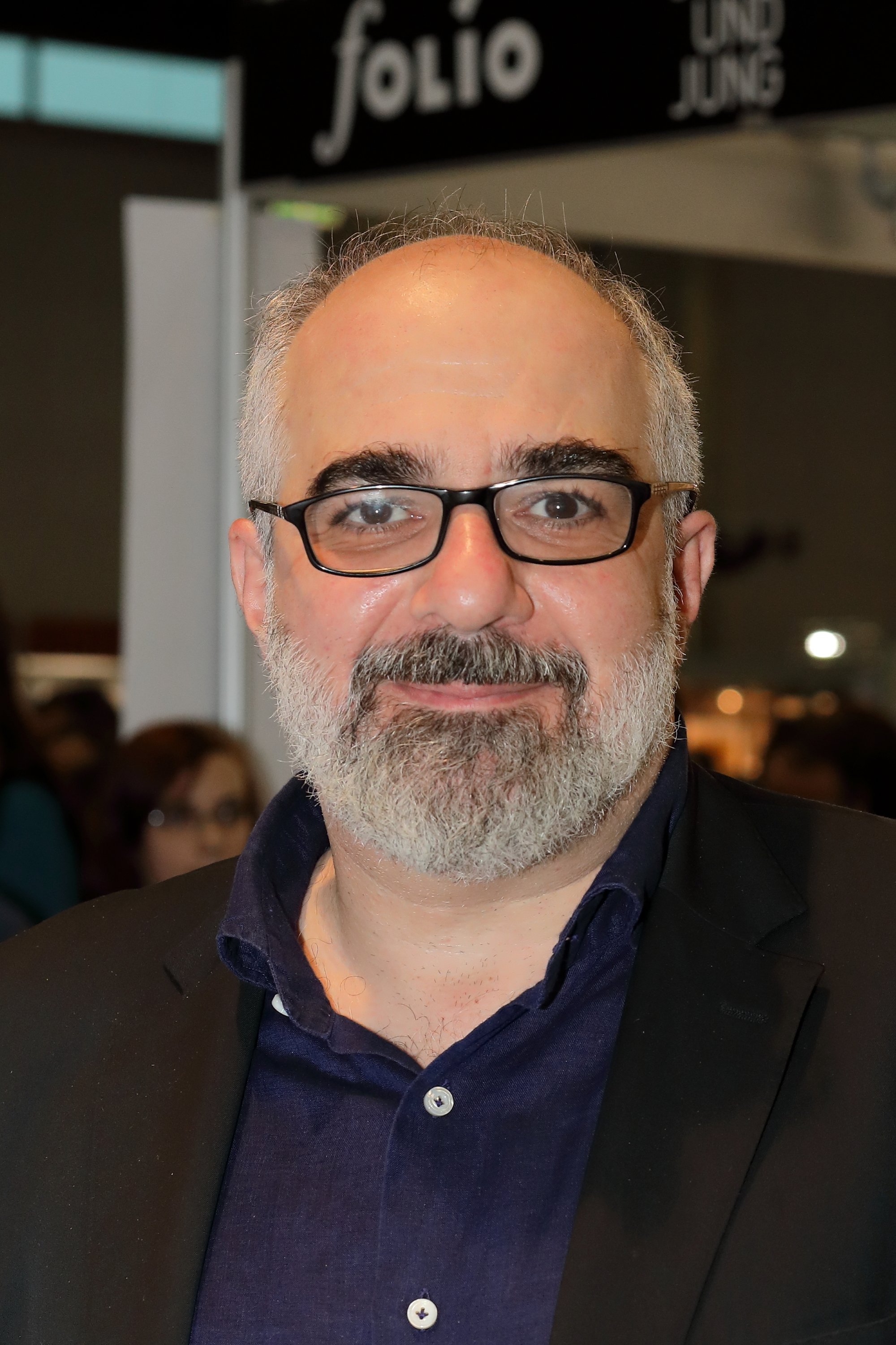 et billede af Michael Niavarani