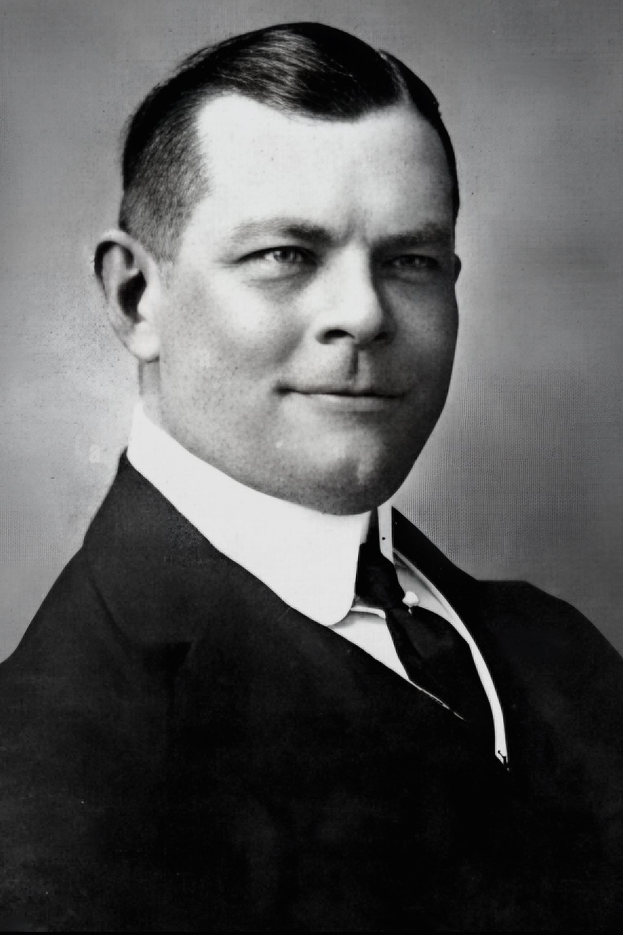 Charles Urban | Editor