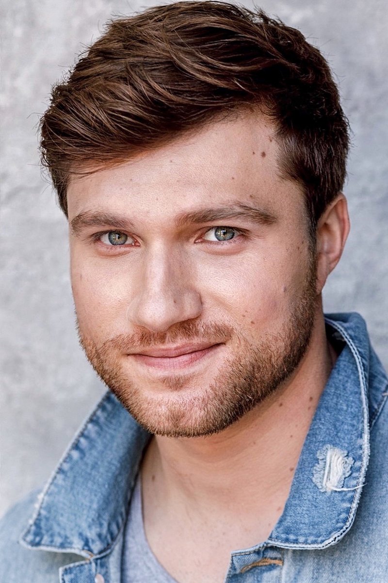 et billede af Anthony Coons