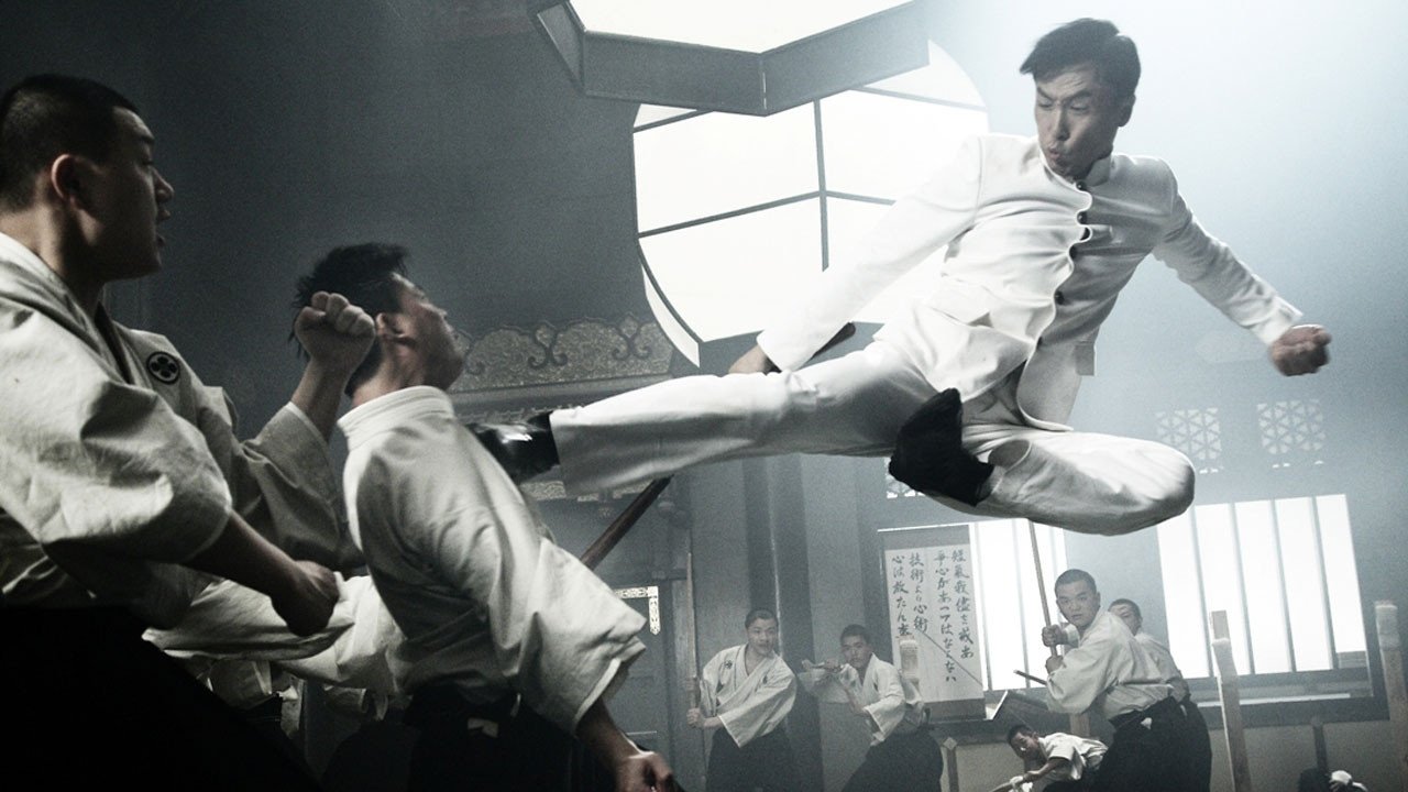 Legend of the fist (2010)