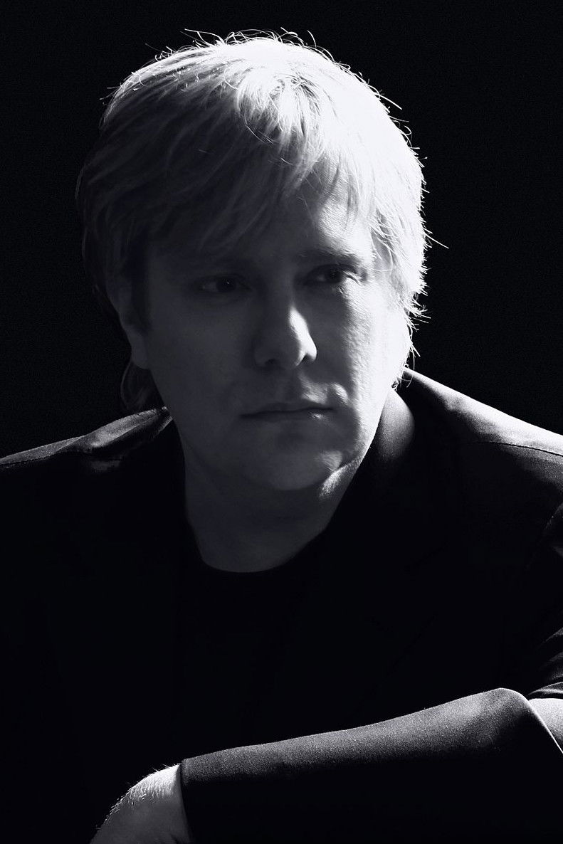 et billede af Jeremy Soule