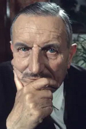 et billede af Tyrone Guthrie