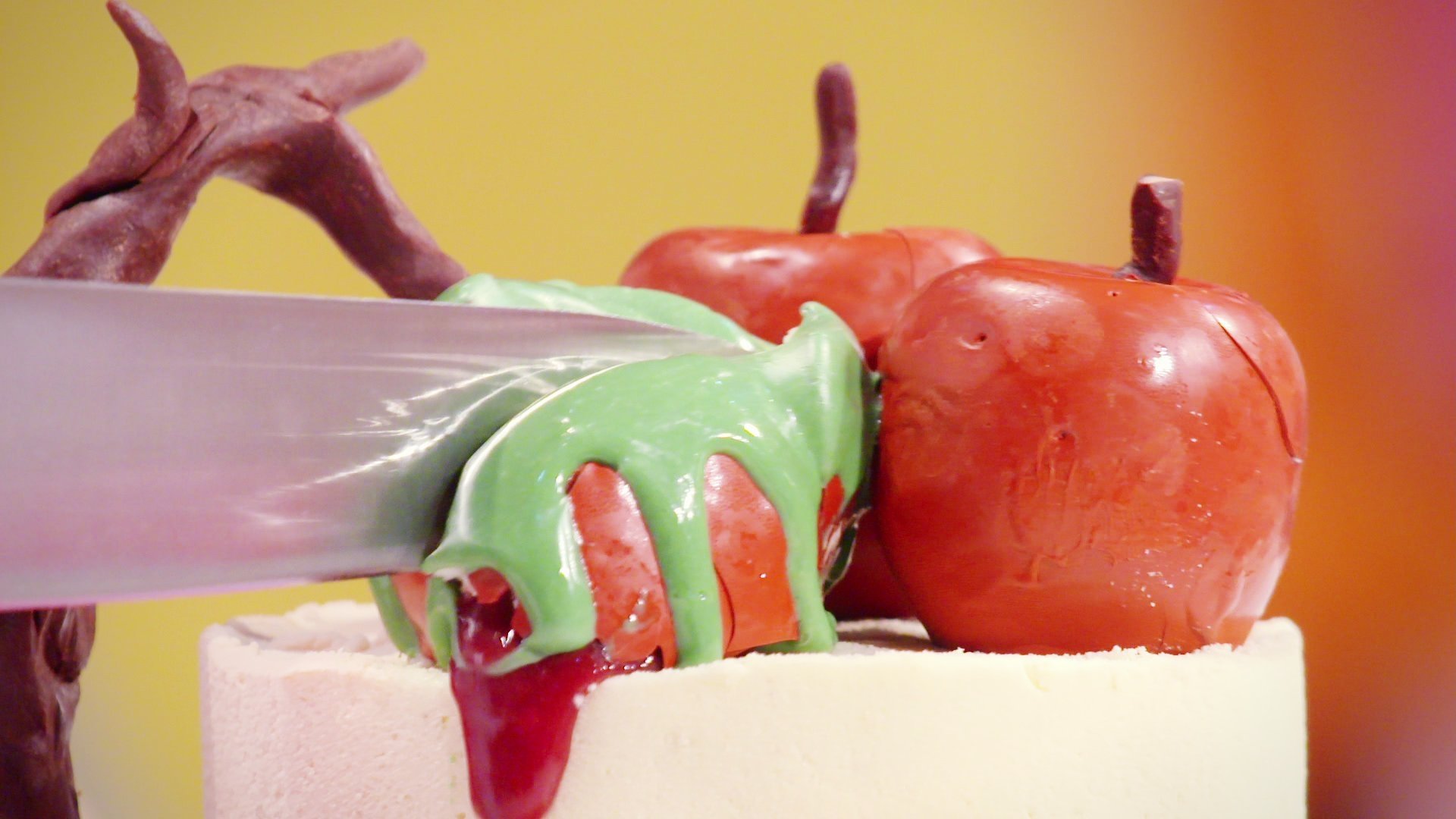 Zumbo's Just Desserts
