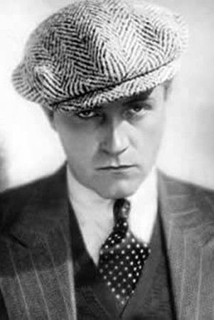 et billede af Hanns Schwarz