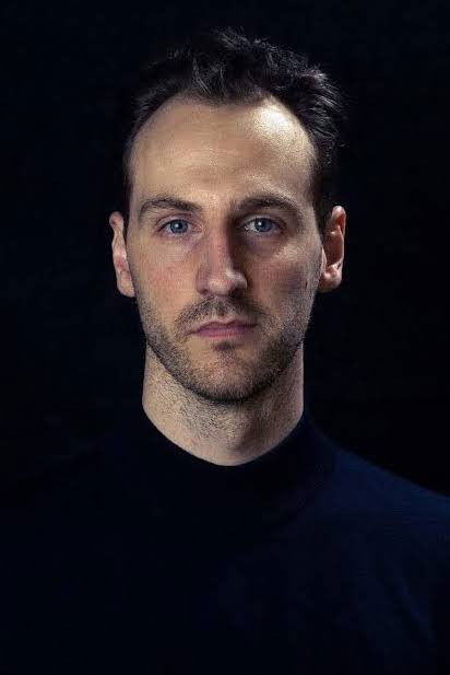 et billede af Taylor Ervin