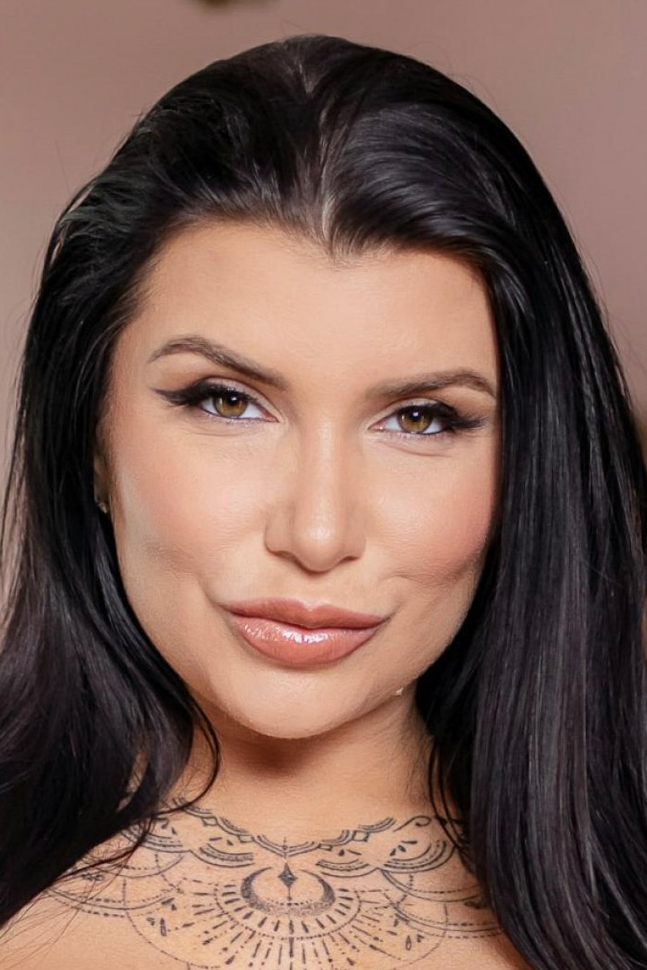 et billede af Romi Rain