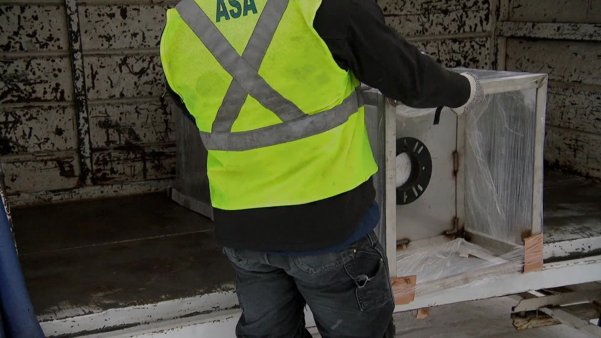 Ice Airport Alaska S02E01 backdrop