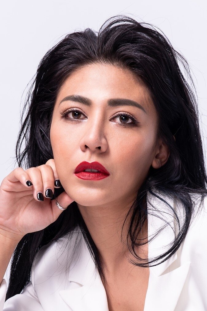 Eve Ai's picture in the cast