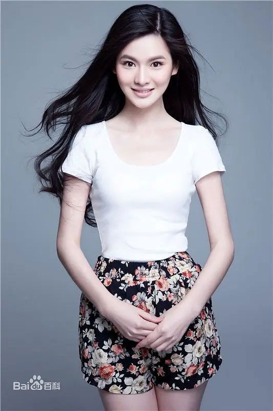 et billede af Nina Dong