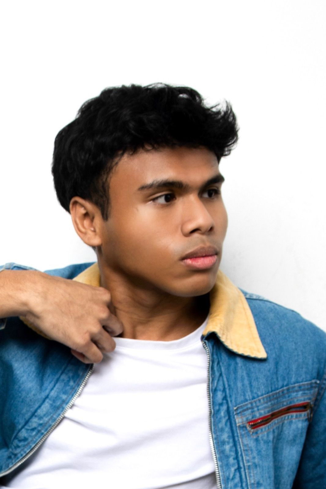 et billede af Adrian Abrahamson