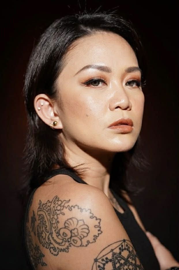 et billede af Tuesday Vargas