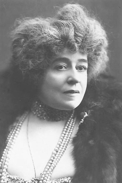 et billede af Mrs. Leslie Carter