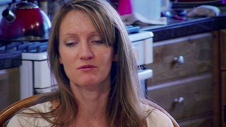 Three Wives, One Husband S01E03 backdrop