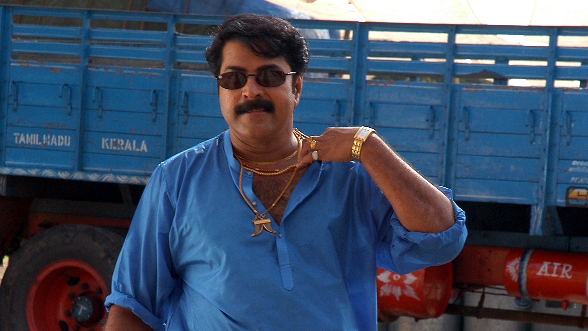 Rajamanikyam (2005)
