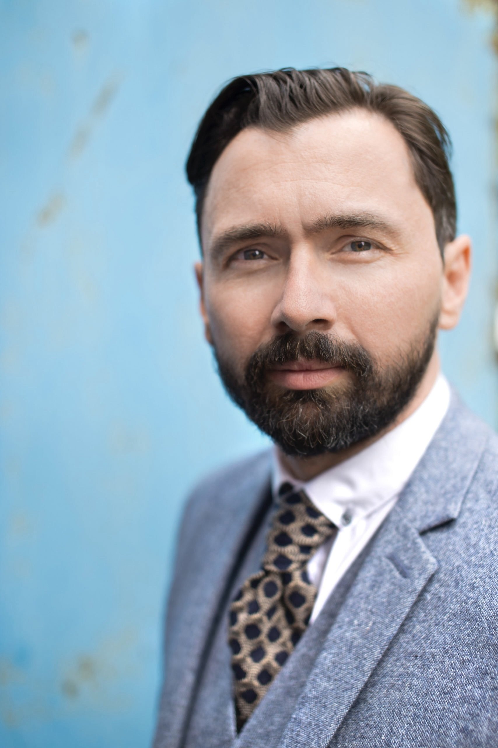 et billede af Adam Leese