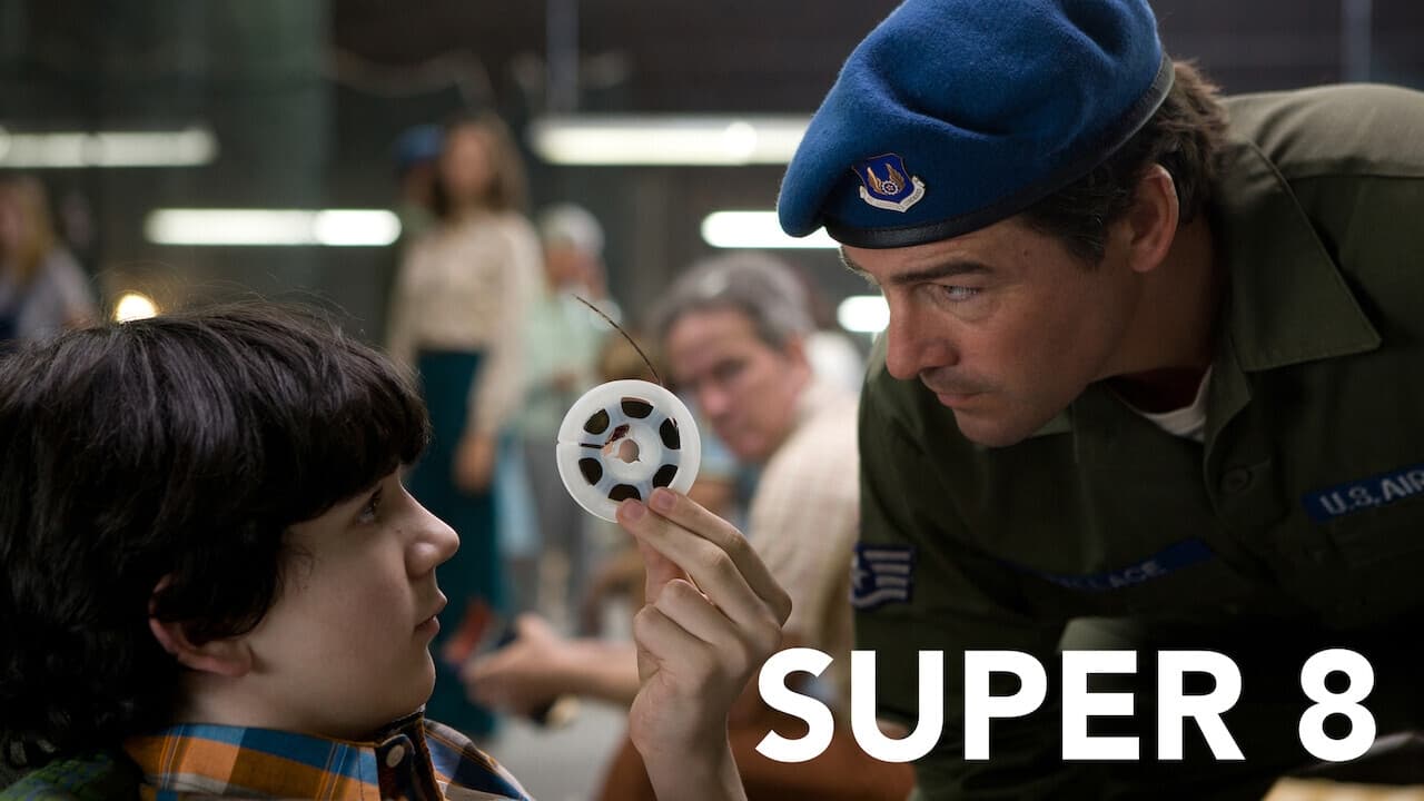 Super 8 (2011)