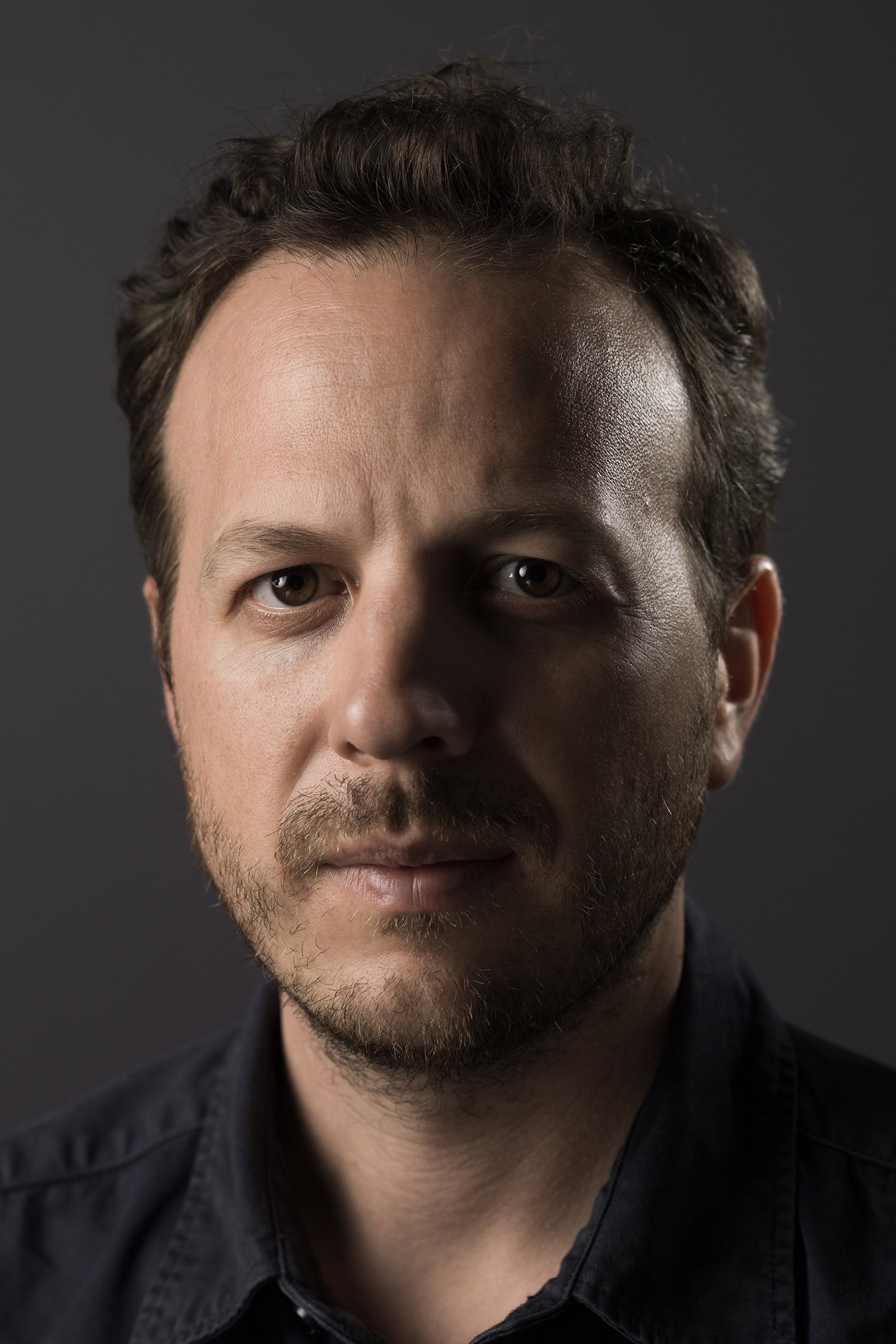 et billede af Amat Escalante