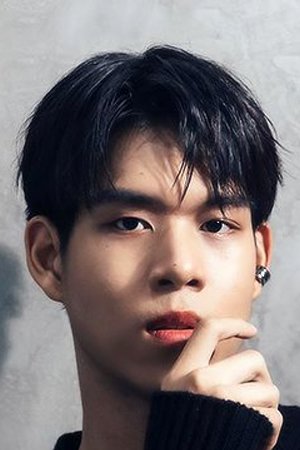 Bom Panupong Janchai's picture in the cast