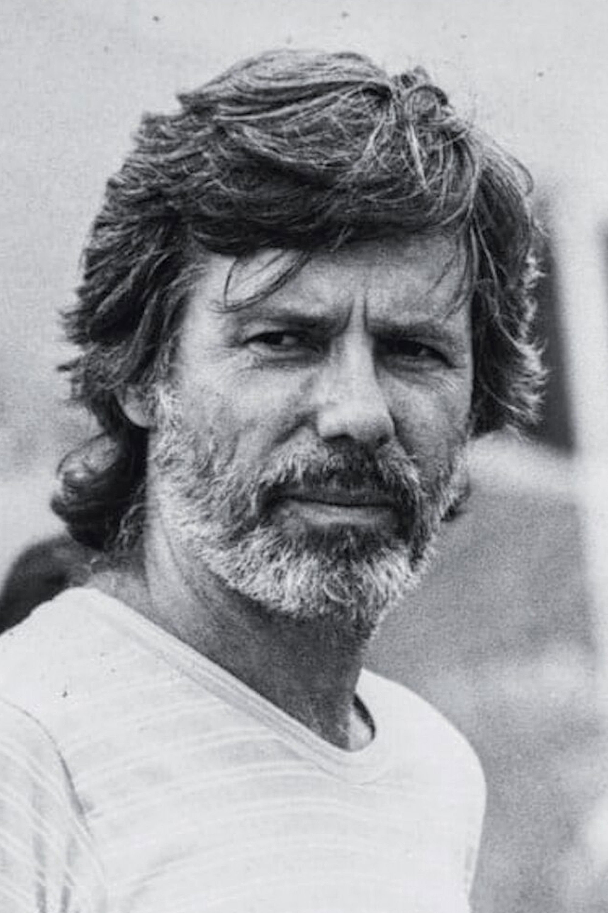 et billede af Roberto Farias