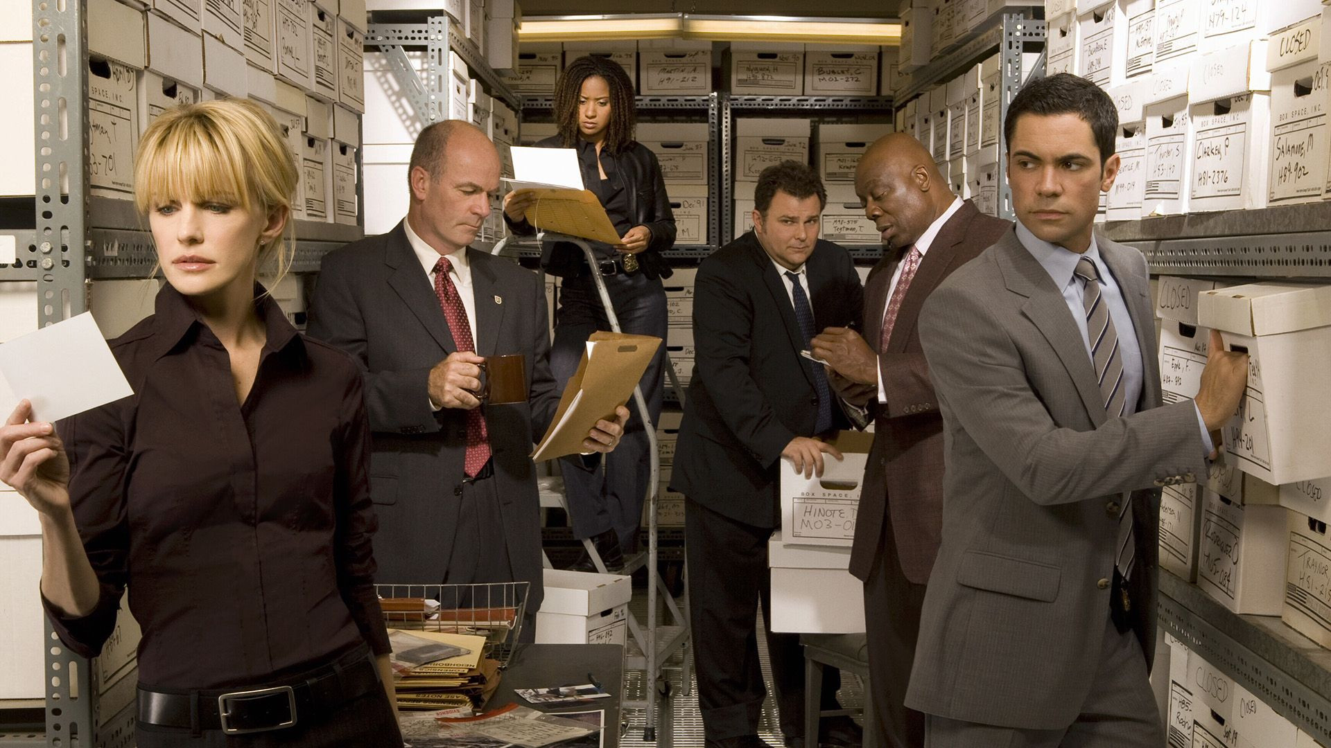 Cold Case - Season 6 Episode 1 : Glory Days