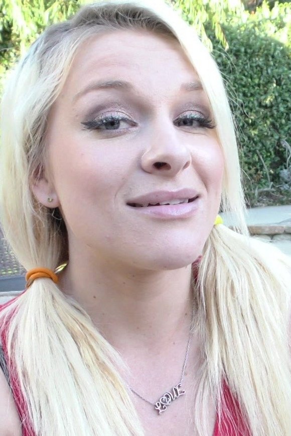 et billede af Jenesis Jade