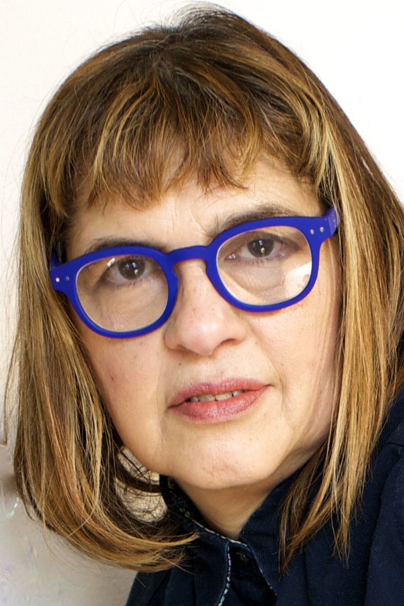 et billede af Ela Troyano