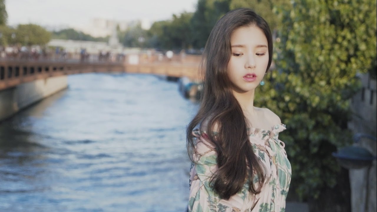 LOONA TV