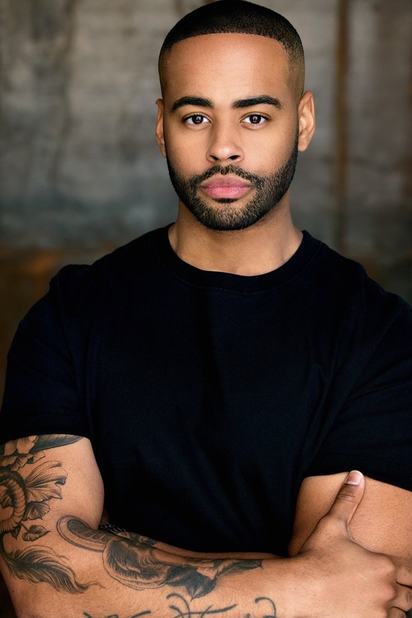 et billede af Anton Peeples